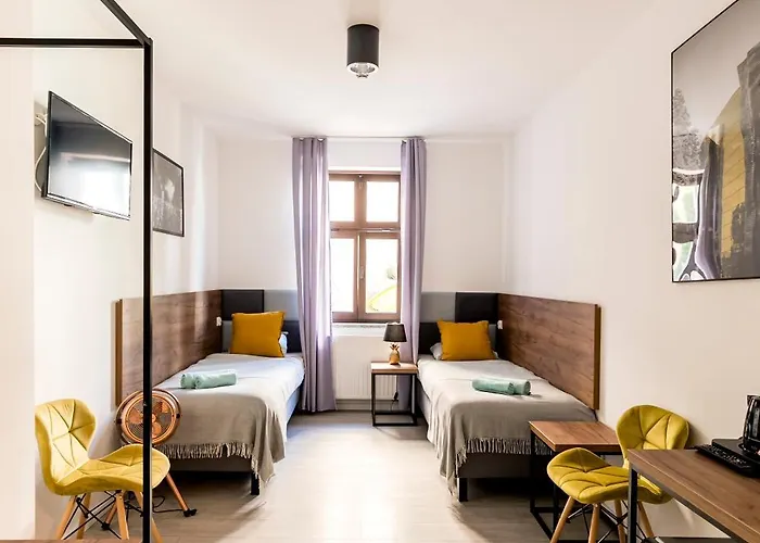 호스텔 Cooltour *