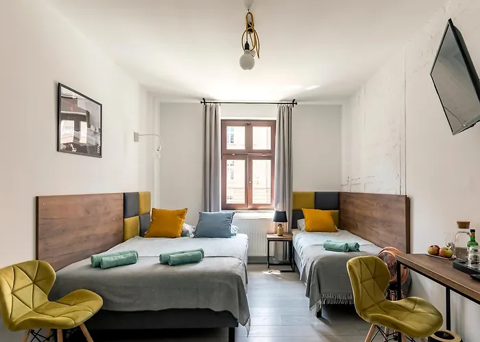 Cooltour אכסניה